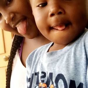 Meet your Posher, Ebonie